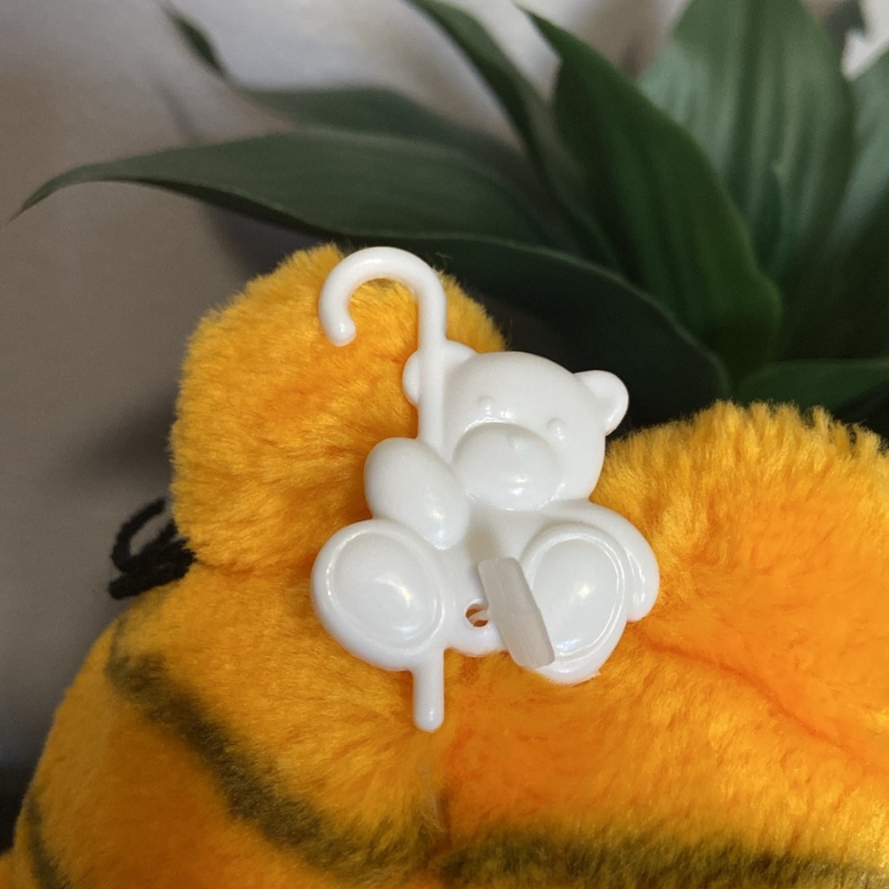 Vintage Garfield Happy Birthday Plush Toy - Orange and Black - Picture 15 of 16